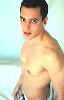 Tonio R